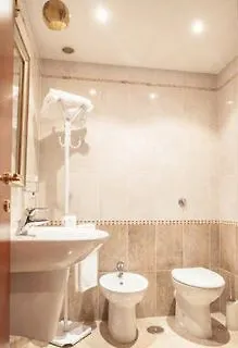 Rent Rooms Filomena E Francesca Rome Guest house